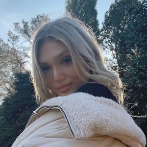 Meet your Posher, Alyssa